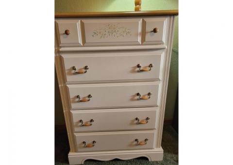 Girls Youth Bedroom Furniture - 5-Drawer Chest